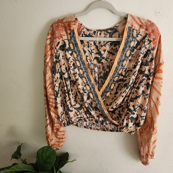 Floral and Tie-Dye Women's Top - Picture 1 of 6